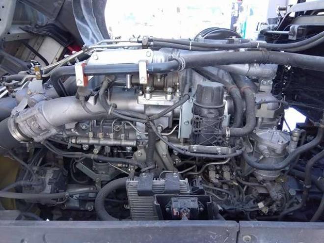 ギガウイング　QKG-CYJ77B 日本フルハーフ　 2WD 9830