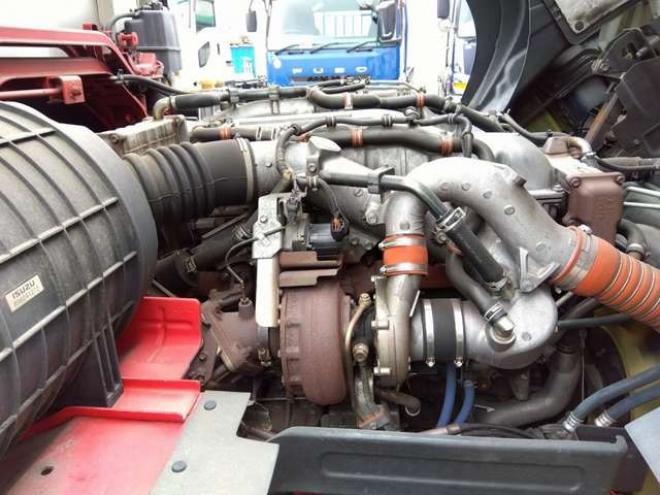 ギガ冷凍ウイング　QKG-CYJ77B 日本フルハーフ　 2WD 9830