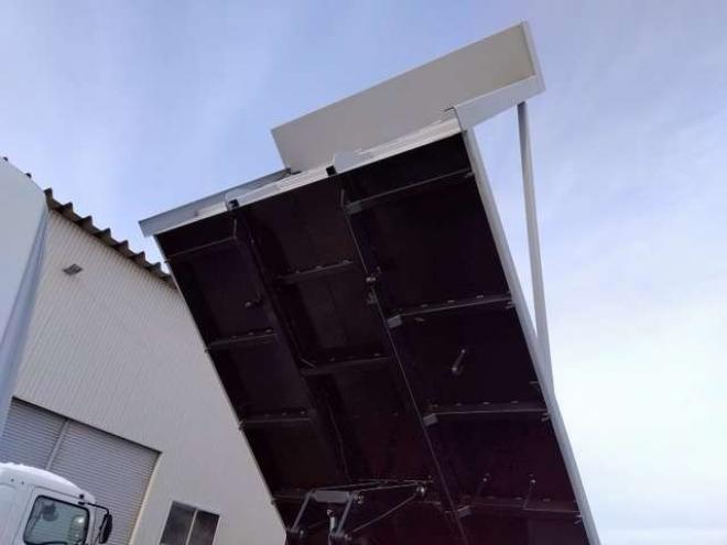 ファイター深ダンプ　TKG-FK61F 新明和工業　 2WD 7540