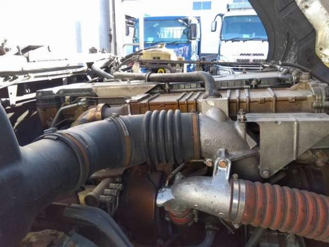 スーパーグレート家畜運搬車　QKG-FS54VZ　 2WD 12800