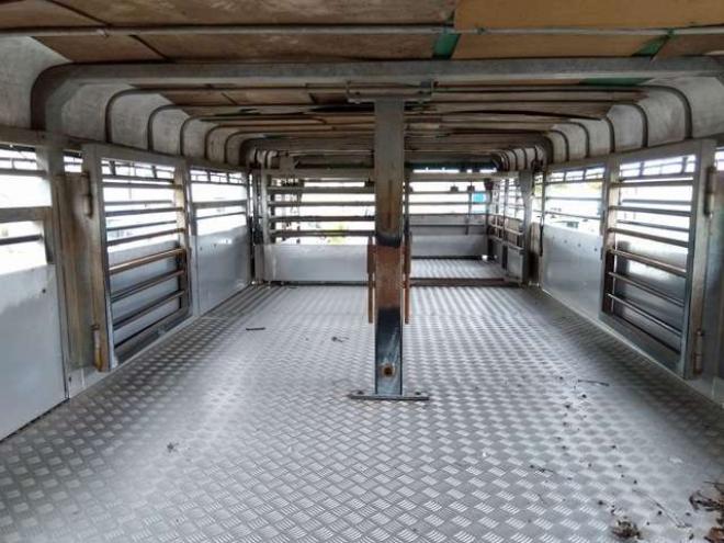 レンジャー家畜運搬車　BDG-FG8JPWA　 2WD 7680