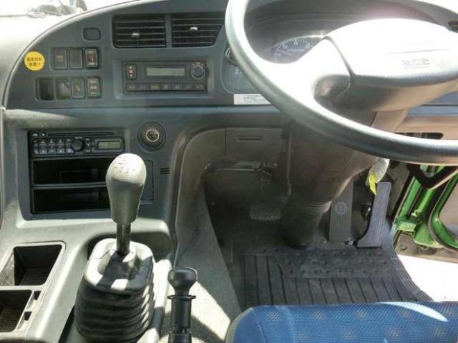 ギガキャブ付シャーシ　PDG-CYY77V8　 2WD 9830