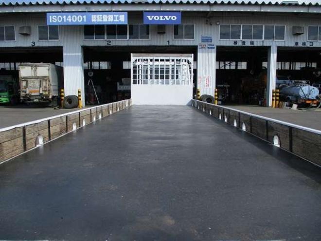 ビッグサム平ボディ　KL-CG48ZVX　 2WD 13070