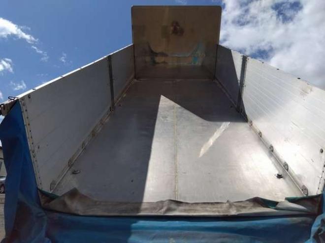 ファイター深ダンプ　KK-FK61HH 新明和工業　 2WD 8200