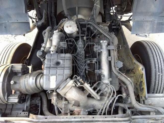 ギガ家畜運搬車　KL-CVR80P3　 2WD 15200