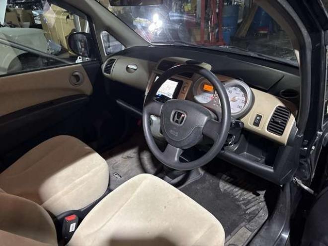 ライフC トピック 4WD　検8年10月・市内コ・ミ・コ・ミ 660