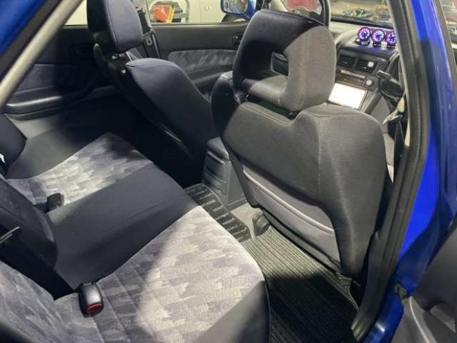 スカイライン2.5 25GT FOUR 4WD　5MT!4WD!検8年12月!市内コ・ミ・コ・ミ 2500