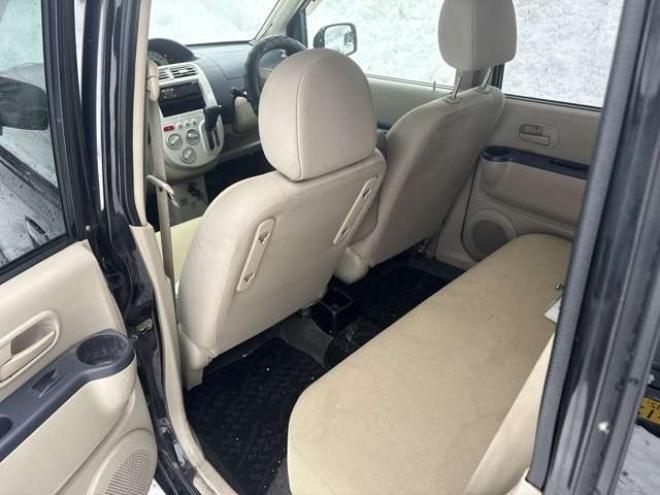 eKワゴンM 4WD　検8年8月・市内コ・ミ・コ・ミ 660