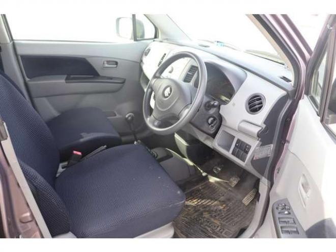 ワゴンRFX 4WD　検R8/9　MT　シートヒーター　自社　ローンカノウ 660