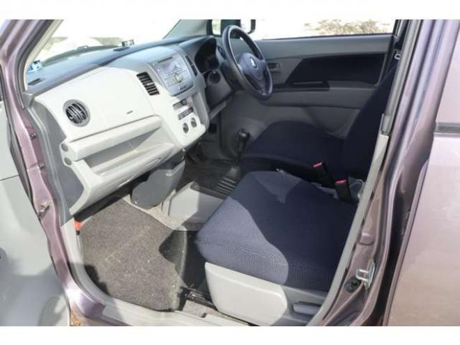 ワゴンRFX 4WD　検R8/9　MT　シートヒーター　自社　ローンカノウ 660