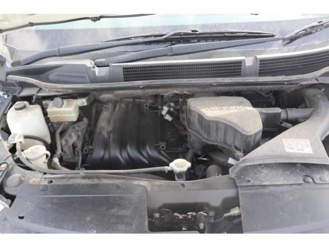 セレナ2.0 ハイウェイスター 4WD　検二年　TV　自社　ローンカノウ 2000