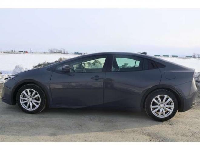 プリウス2.0 G E-Four 4WD　検R9/7　クルコン　バックカメラ　ブラインドスポットモニター　シートヒーター　Pソナーセンサー 2000