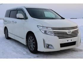 エルグランド　2.5 250ハイウェイスター 4WD　検2年　スタッドレス　バックモニター　自社　ローンカノウ 2500