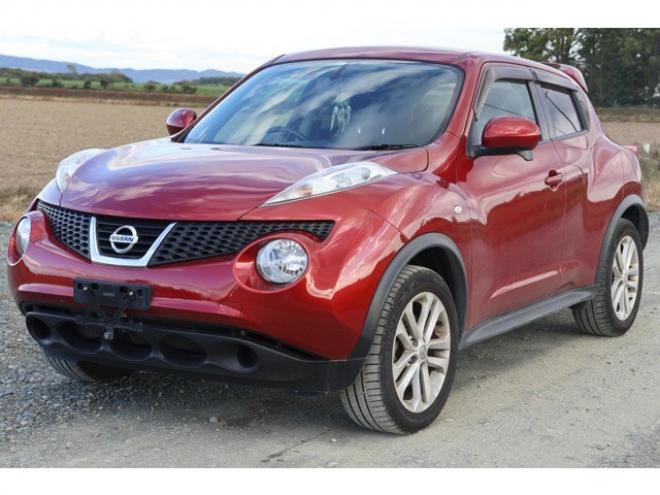 ジューク1.6 16GT FOUR 4WD　検2年　バックカメラ　自社　ローンカノウ 1600