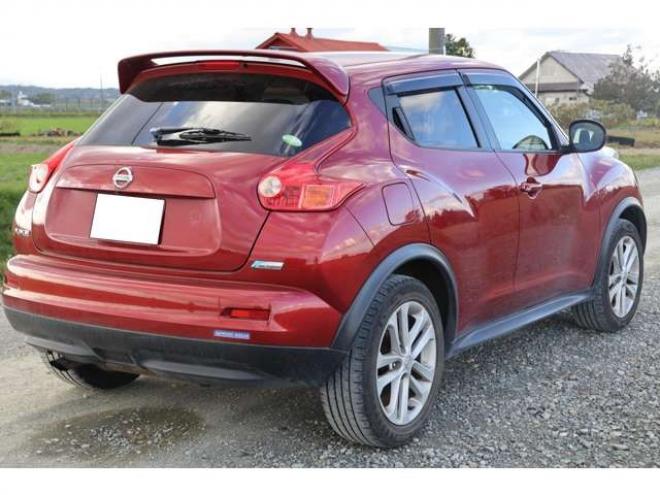 ジューク1.6 16GT FOUR 4WD　検2年　バックカメラ　自社　ローンカノウ 1600