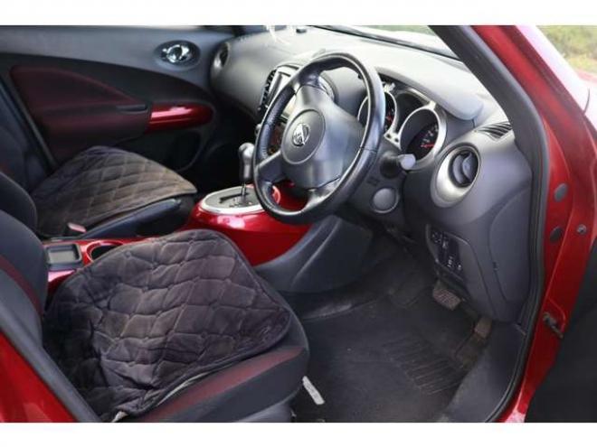 ジューク1.6 16GT FOUR 4WD　検2年　バックカメラ　自社　ローンカノウ 1600