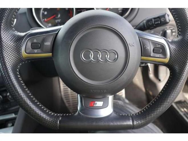 アウディTT クーペ 2.0 TFSI クワトロ Sラインリミテッド 4WD　検R9/9　バックモニター　ハーフレザー　自社　ローンカノウ 正規輸入車 2000