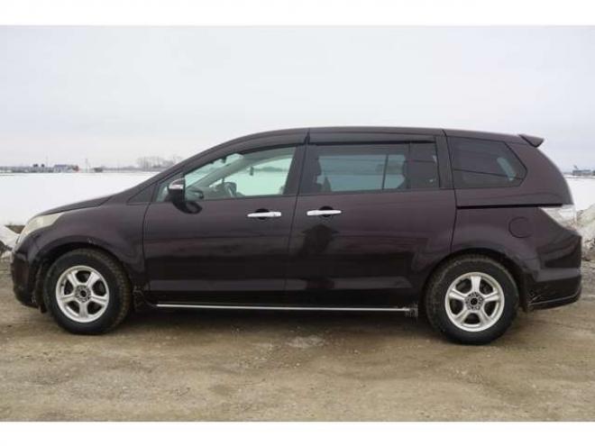 MPV2.3 23C スポーティパッケージ 4WD　検二年　バックモニター　両側電動スライドドア　自社　ローンカノウ 2300