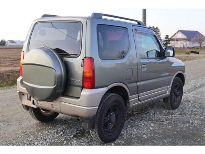 ジムニーランドベンチャー 4WD　リビルトタービン　シートヒーター　ハーフレザー 660