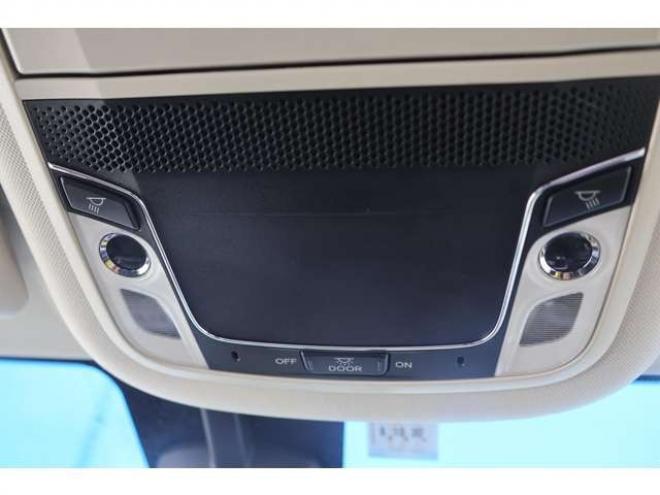 オデッセイ2.4 アブソルート 4WD　検R8/10　両側電動スライドドア　バックモニター 2400