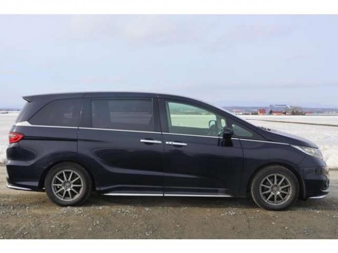 オデッセイ2.4 アブソルート 4WD　検R8/10　両側電動スライドドア　バックモニター 2400