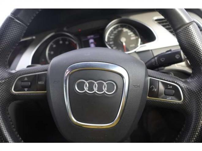 アウディA5スポーツバック 2.0 TFSI クワトロ 4WD　検R9/1　バックカメラ　自社　ローンカノウ 正規輸入車 2000