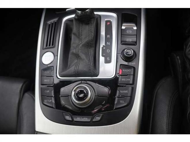 アウディA5スポーツバック 2.0 TFSI クワトロ 4WD　検R9/1　バックカメラ　自社　ローンカノウ 正規輸入車 2000