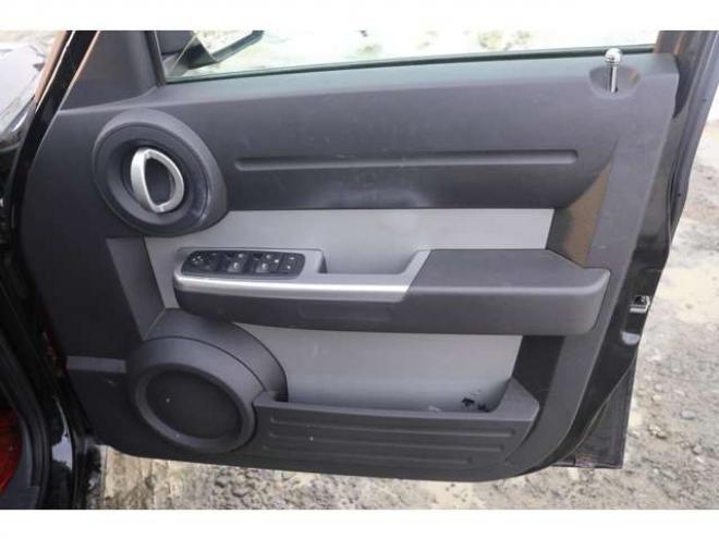 ダッジナイトロ SXT　検R9/10　バックカメラ　TV　自社　ローンカノウ 正規輸入車 4WD 3700