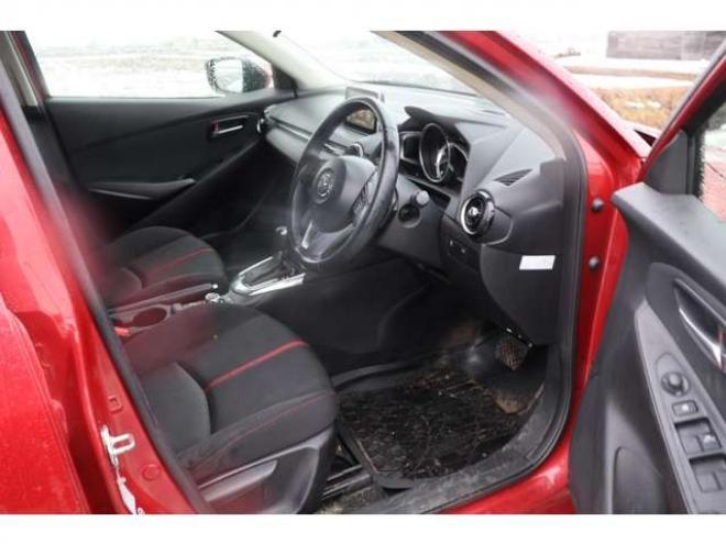 デミオ1.5 XD ツーリング ディーゼルターボ 4WD　検二年　バックカメラ　クルーズコントロール　自社　ローンカノウ 1500