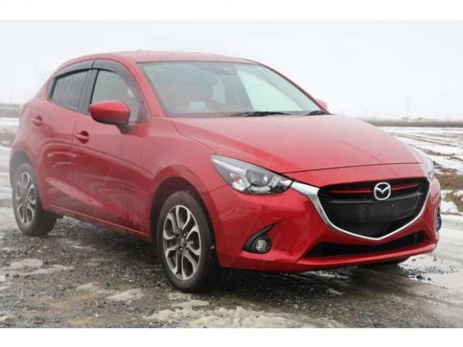 デミオ1.5 XD ツーリング ディーゼルターボ 4WD　検二年　バックカメラ　クルーズコントロール　自社　ローンカノウ 1500