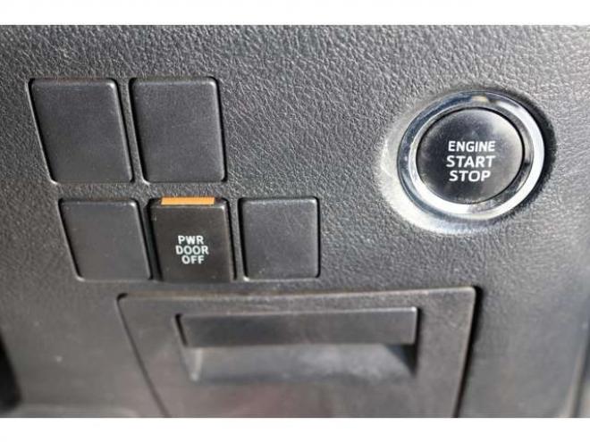 ヴェルファイア2.5 Z 4WD　検2年　社外ナビ 2500