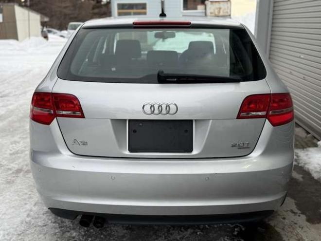 アウディA3スポーツバック 2.0 TFSI クワトロ 4WD　ナビ　TV　Bカメラ　Bluetooth 正規輸入車 2000