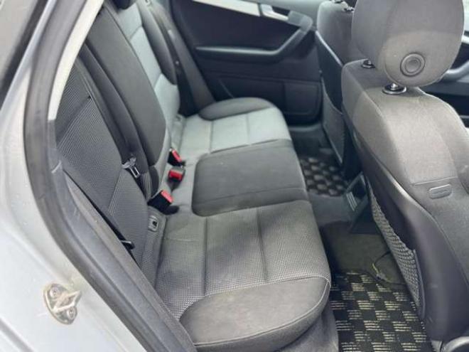 アウディA3スポーツバック 2.0 TFSI クワトロ 4WD　ナビ　TV　Bカメラ　Bluetooth 正規輸入車 2000