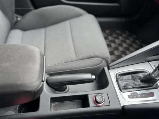 アウディA3スポーツバック 2.0 TFSI クワトロ 4WD　ナビ　TV　Bカメラ　Bluetooth 正規輸入車 2000