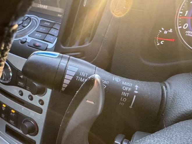 スカイラインクーペ3.7 370GT タイプS　夏冬タイヤ 2WD 3700