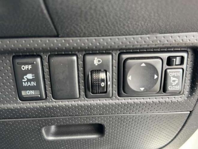 AD1.6 VE 4WD　夏冬タイヤ 1600