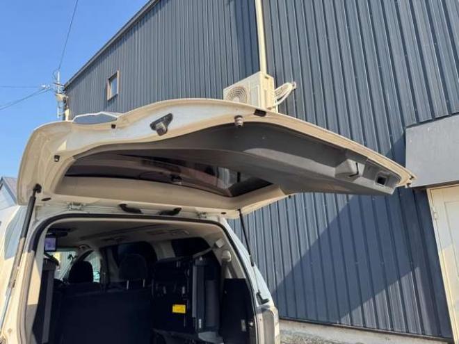 ヴェルファイア2.4 Z 4WD　両側Pスライド　フリップダウン 2400