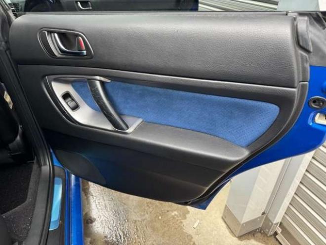 レガシィB4 2.0 GT WRリミテッド2005 4WD　Bluetooth　ハーフレザー　Tベルト交換済み 2000