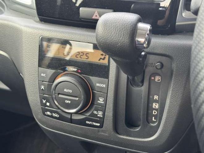 フレアワゴンカスタムスタイル XS 4WD　Pスライド　Bluetooth　下廻防錆塗装 660