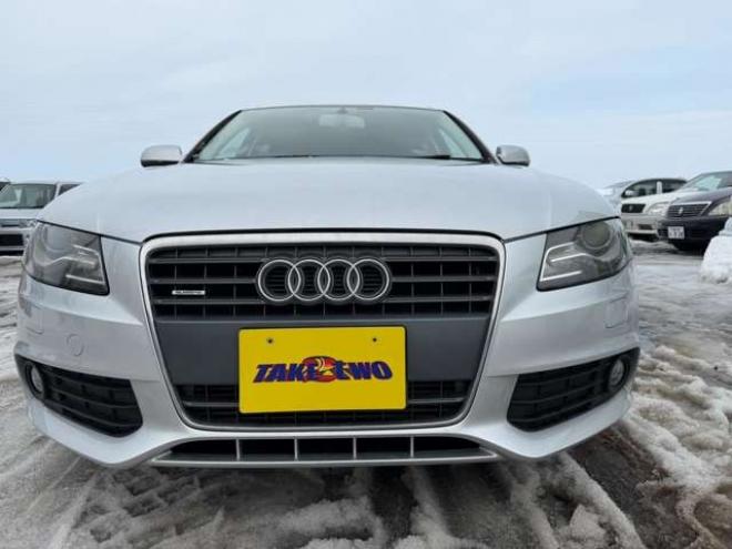 アウディA4アバント 2.0 TFSI クワトロ 4WD　純正ナビ・TV　バックカメラ　ETC　Dレコーダー　夏冬タイヤ付き 正規輸入車 2000