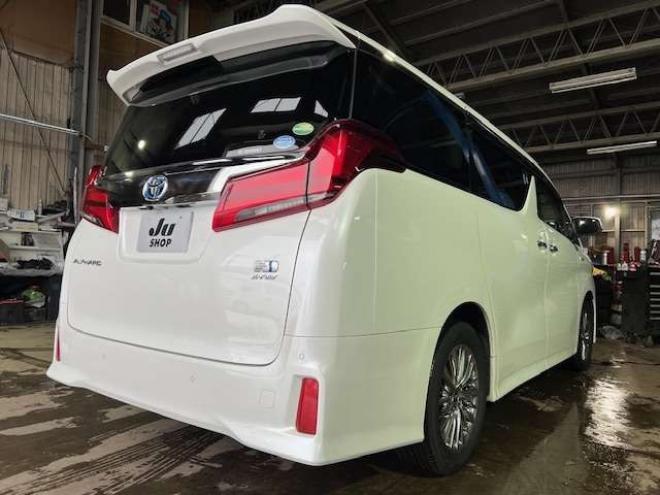 アルファードハイブリッド 2.5 SR Cパッケージ E-Four 4WD　3眼LED・純正ナビ・リアモニター・パワーバックドア・夏冬タイヤ付・1500W給電・ベンチレーターシート・パワーシート・アダプティブクルーズコントロール・ステアリングヒーター・検令和9年6月・本州仕入車両 2500