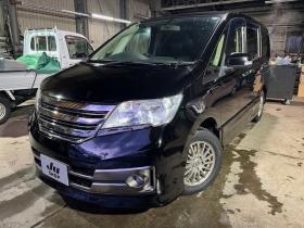 セレナ　2.0 ライダー ブラックライン 4WD　新規車検整備付・Bluetooth対応社外ナビ・バックモニター・両側パワースライドドア・純正エンジンスターター・スマートキー・LEDテール 2000