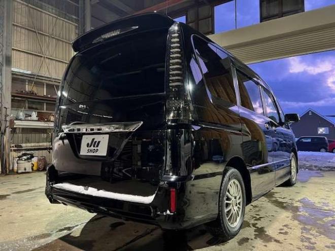 セレナ2.0 ライダー ブラックライン 4WD　新規車検整備付・Bluetooth対応社外ナビ・バックモニター・両側パワースライドドア・純正エンジンスターター・スマートキー・LEDテール 2000