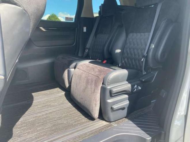 アルファードハイブリッド 2.5 SR E-Four 4WD　 2500