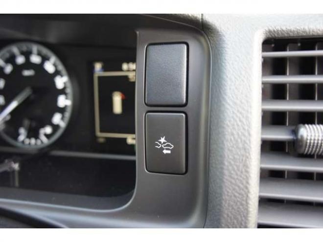 ハイエースバン2.8 スーパーGL ロング ディーゼルターボ 4WD　アースカラーPKG　登録済未使用車　アーバンカーキ　　両側パワースライドドア　デジタルインナーミラー　全方位カメラ　バックカメラ　寒冷地仕様　LEDヘッドライト　415コブラフラットベッドキット 登録済未使用車 2800