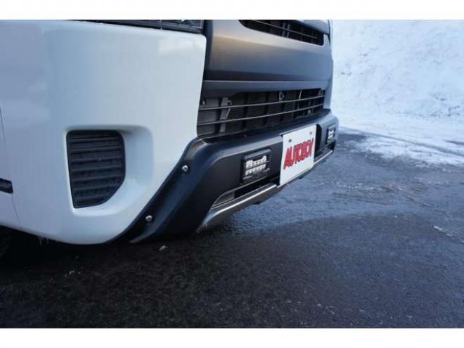 ハイエースバン2.8 DX ロング GLパッケージ ディーゼルターボ 4WD　Bカメラ　TRDフロントスポイラー　マッドフラップ　エセックス16インチアルミ　オープンカントリーRT　LEDヘッドライト　Wエアバッグ　AC100V　8人乗り構造変更済　寒冷地仕様　リアヒーター&エアコン 2800