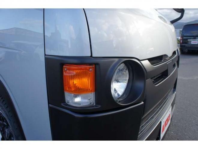 レジアスエース2.8 スーパーGL ロングボディ ディーゼルターボ 4WD　415COBRA丸目キット&CL3フロントリップ&ステージIリアスポ　415SAFARIオーバーフェンダー　ESSEXステラ16インチAW　TOYOオープンカントリーR/T　415COBRAベッドキット　寒冷地仕様　純正ETC 新品シートカバー 2800