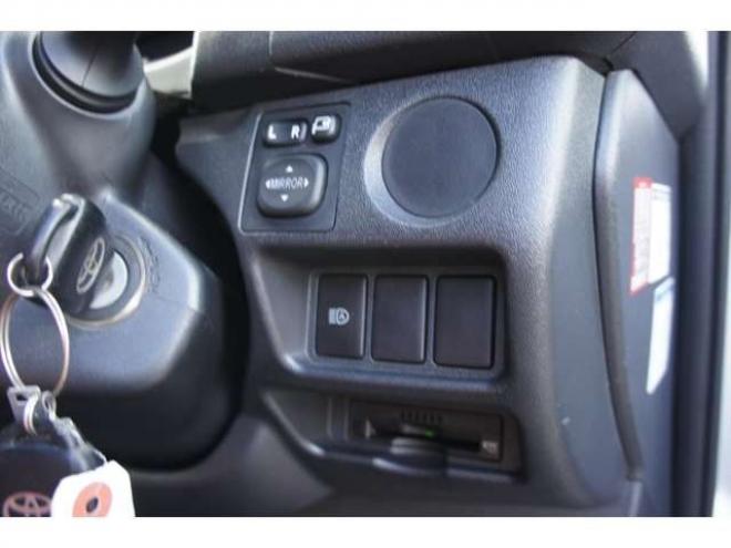 レジアスエース2.8 スーパーGL ロングボディ ディーゼルターボ 4WD　415COBRA丸目キット&CL3フロントリップ&ステージIリアスポ　415SAFARIオーバーフェンダー　ESSEXステラ16インチAW　TOYOオープンカントリーR/T　415COBRAベッドキット　寒冷地仕様　純正ETC 新品シートカバー 2800