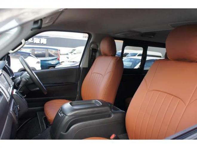 レジアスエース2.8 スーパーGL ロングボディ ディーゼルターボ 4WD　415COBRA丸目キット&CL3フロントリップ&ステージIリアスポ　415SAFARIオーバーフェンダー　ESSEXステラ16インチAW　TOYOオープンカントリーR/T　415COBRAベッドキット　寒冷地仕様　純正ETC 新品シートカバー 2800