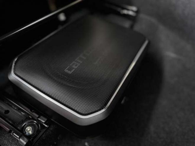 ジムニーXC 4WD　スマートキー・スズキセーフティ・シートヒーター・Pioneer7インチフルセグナビ・carrozzeriaサブウーハー・スズキ純正アルミホイール・TOYOオープンカントリーR/T-185/85R16 660